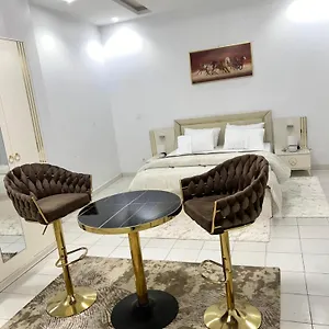 Keur Gora, Sacre Coeur 2 Appartement